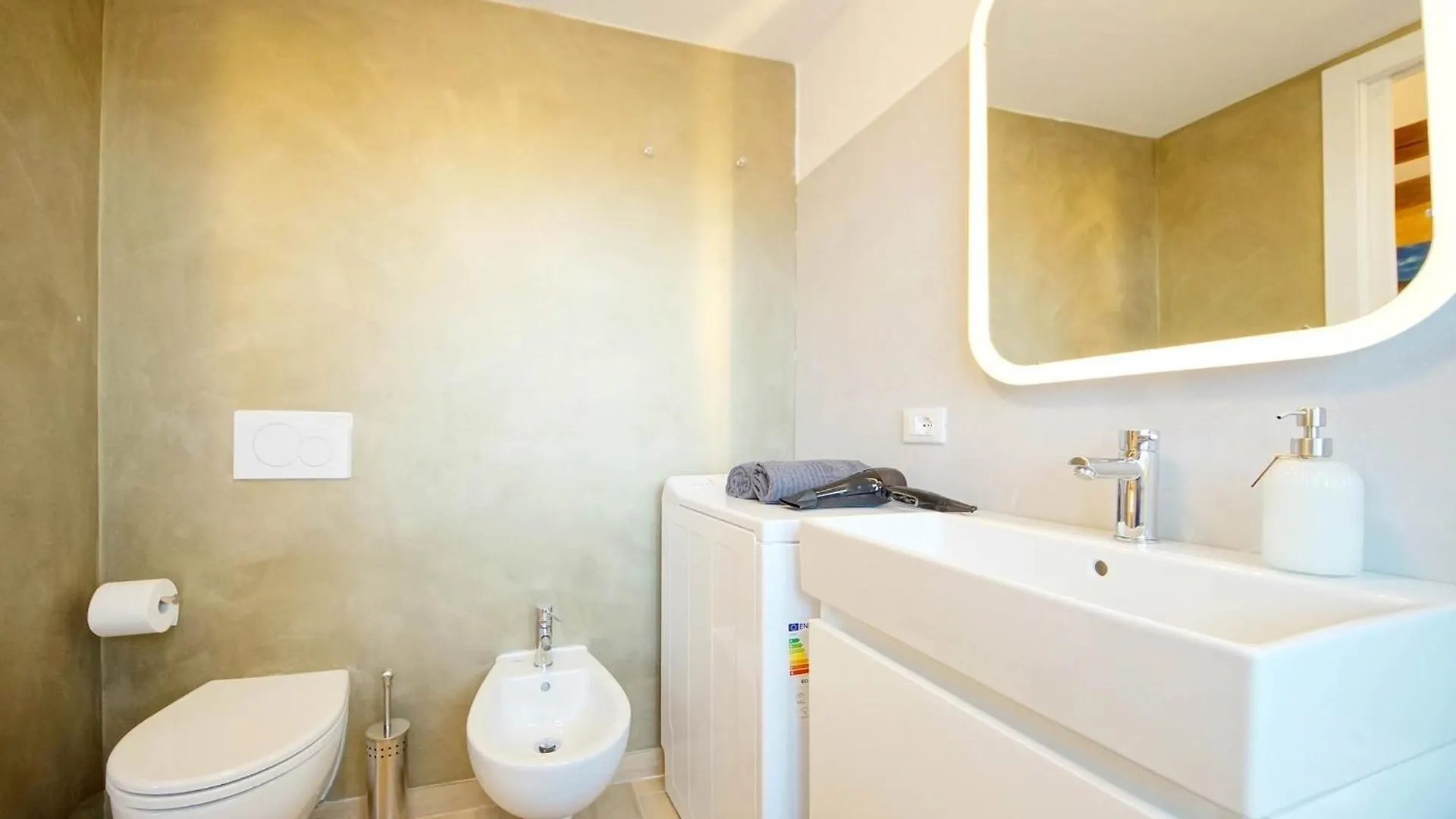 ונציה Calle De Le Tre Crose Apartment 0*,